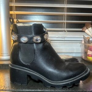 Steve Madden Amulet boot